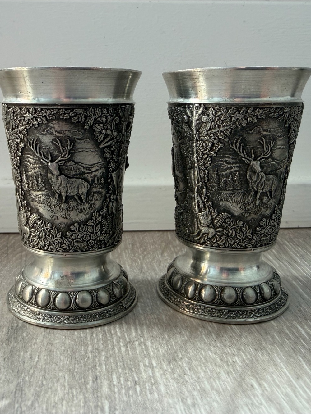 2 vintage pewter tumbler cups marked EPU . Made in Europe in 97% tin-étain.